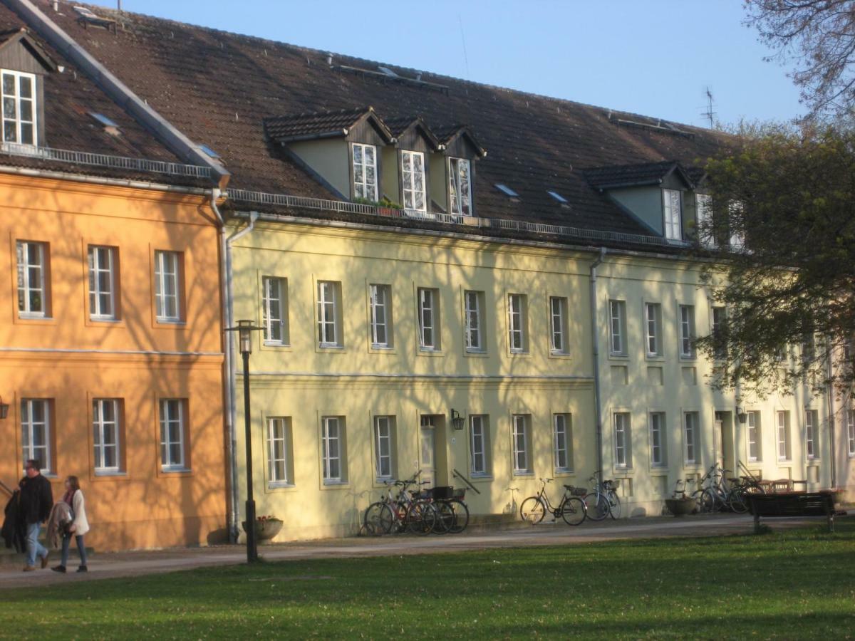 Schloss-Und Seeblick Apartment Rheinsberg Exterior foto